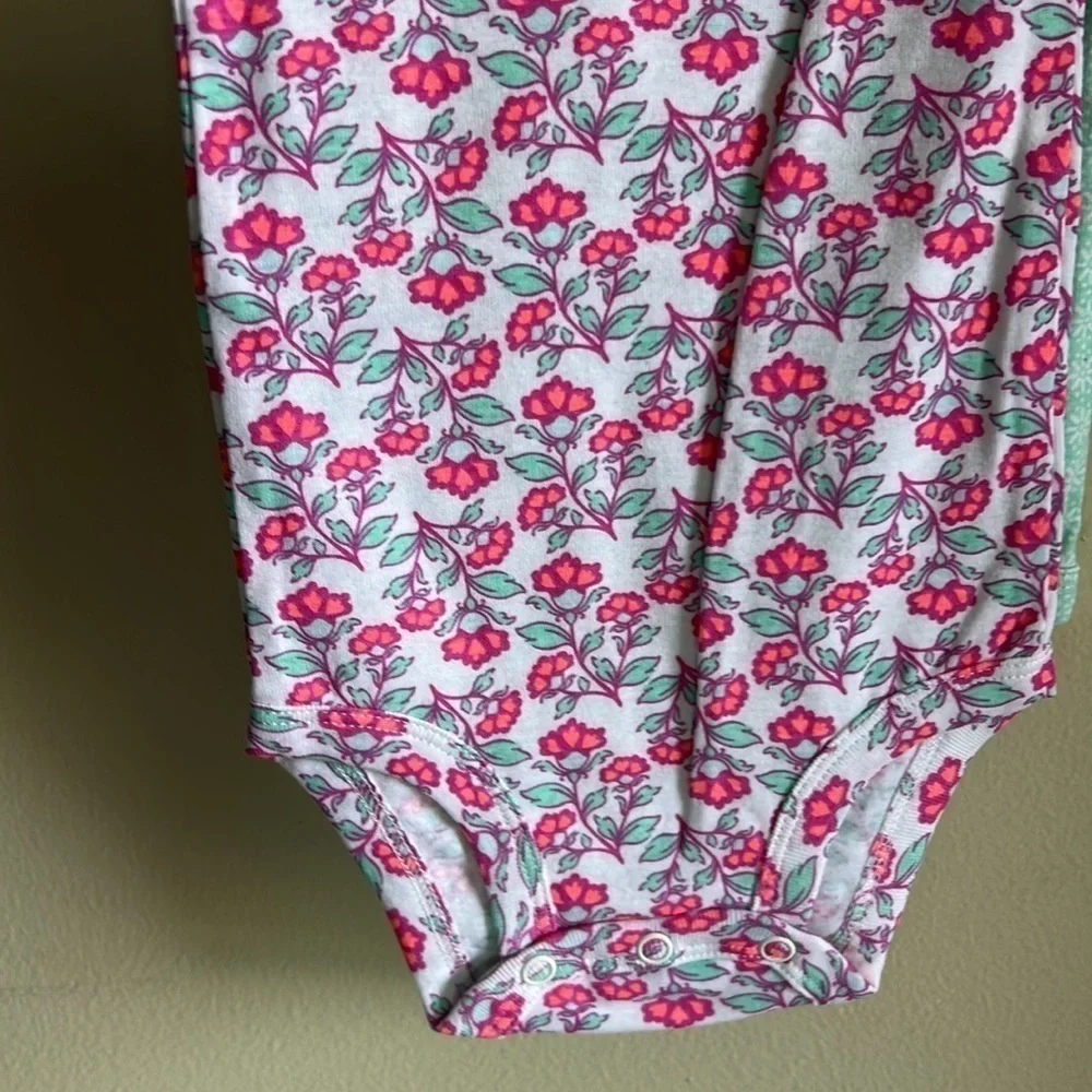 CARTER’s LITTLE BABY BASICS BODYSUIT GIRLS RUFFLE SIZE 6 months New with tags